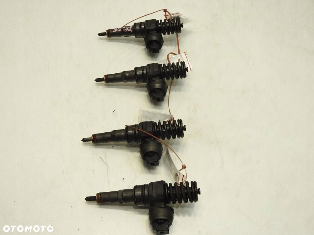 WTRYSK WTRYSKI POMPOWTRYSKI AUDI A3 8P 1.9 TDI 038130073 - 8