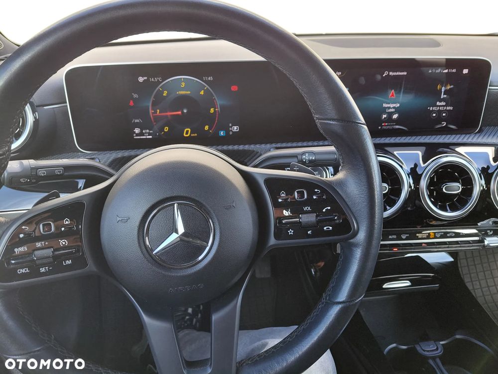 Mercedes-Benz Klasa A 180 d Edition 1 7G-DCT - 21