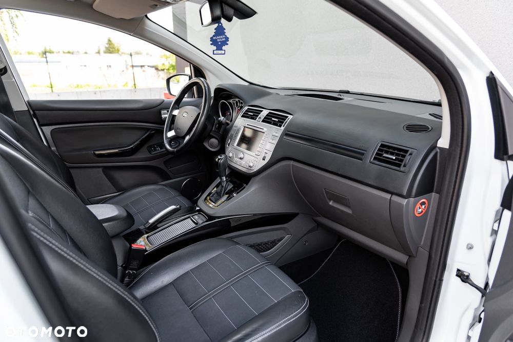 Ford Kuga 2.0 TDCi 4x4 Titanium - 23