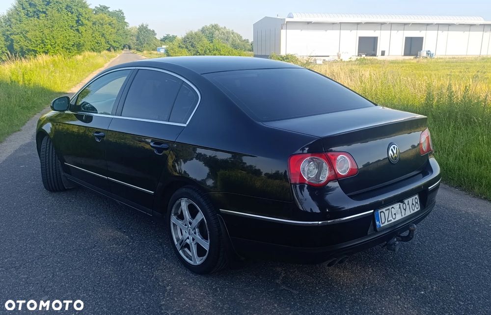 Volkswagen Passat 2.0 TDI DPF Comfortline - 11