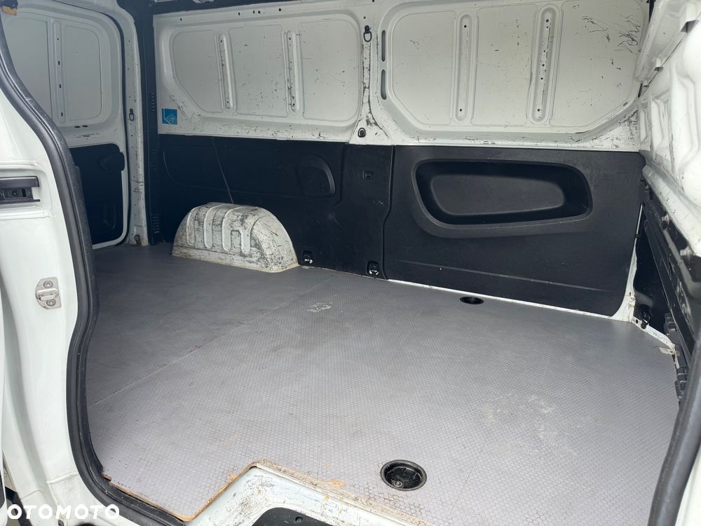 Renault Trafić - 13