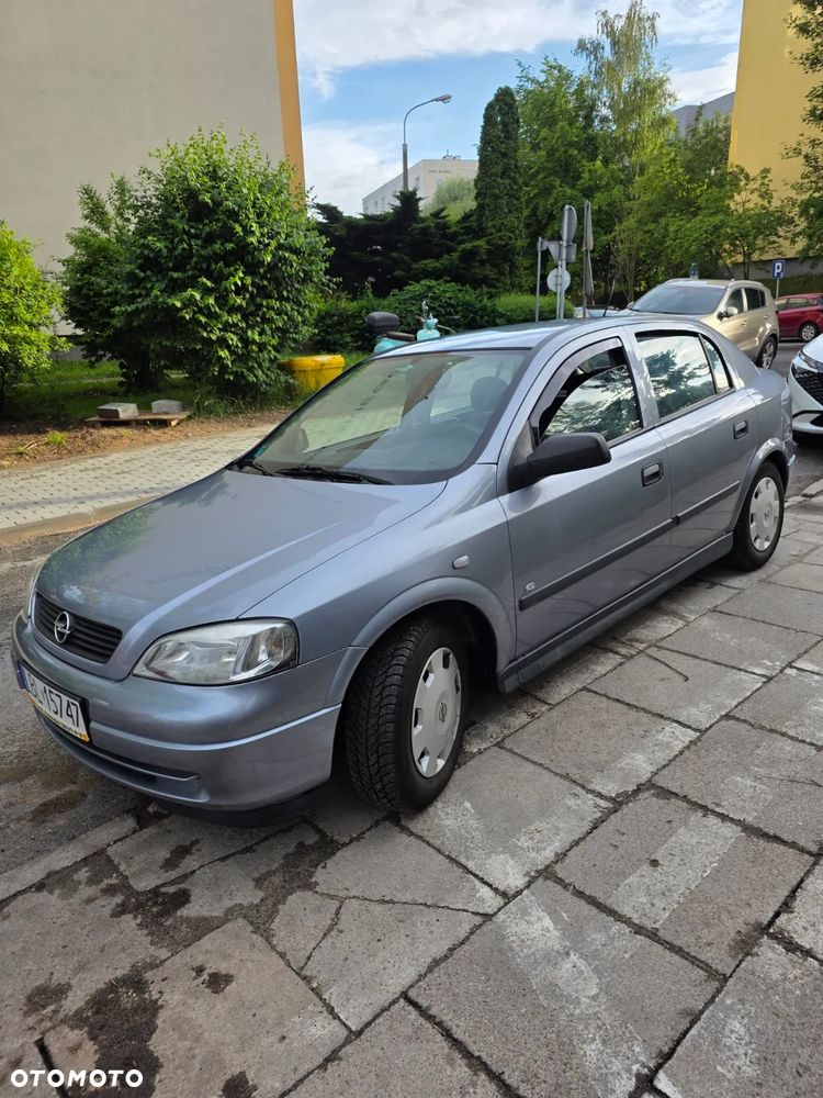 Opel Astra 1.4 Start - 1