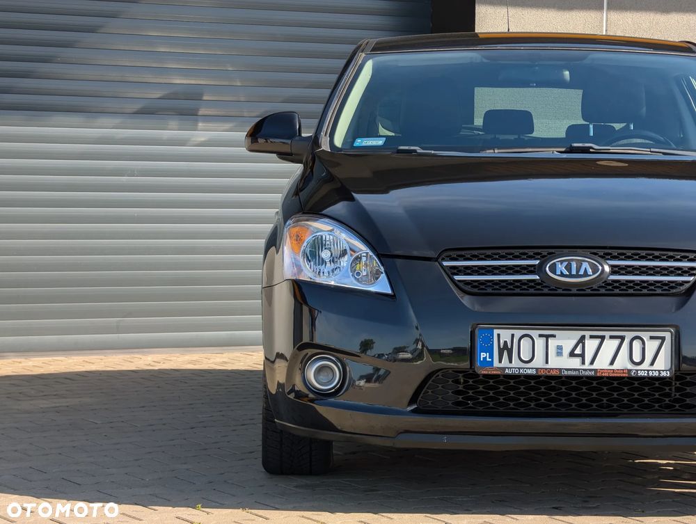 Kia Ceed ver-1-6-silver-x - 4