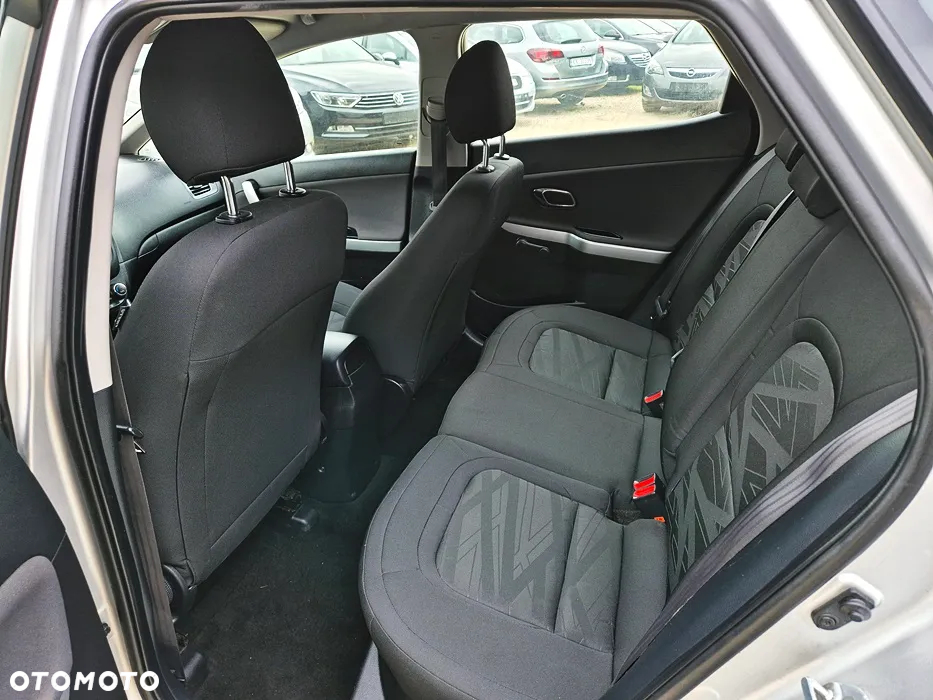 Kia Ceed Cee'd 1.4 XL - 32