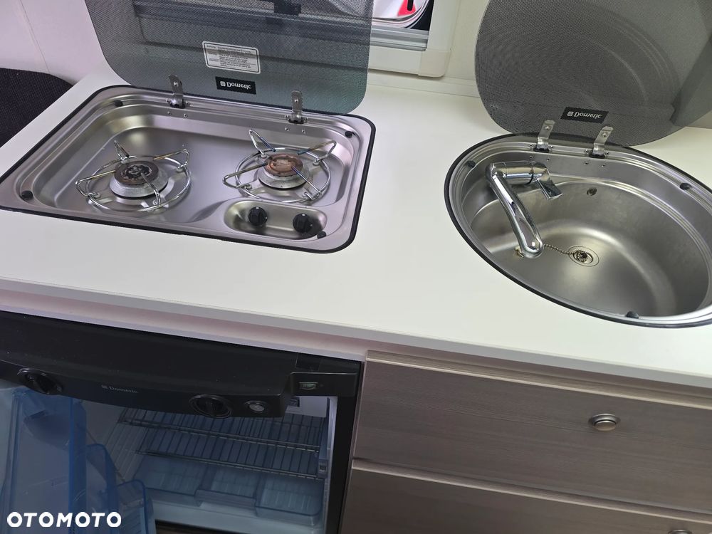 Adria Action 361 1000kg JAK NOWA zarejestrowana z przedsionkiem - 5