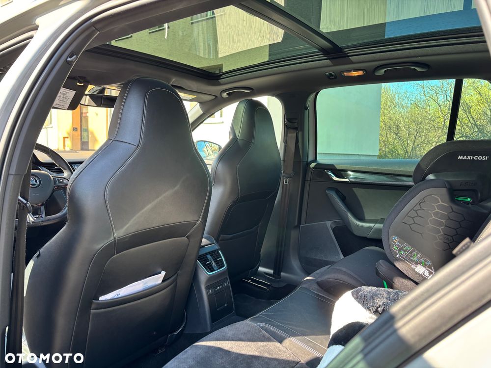 Skoda Octavia 2.0 TSI RS 230 DSG - 10