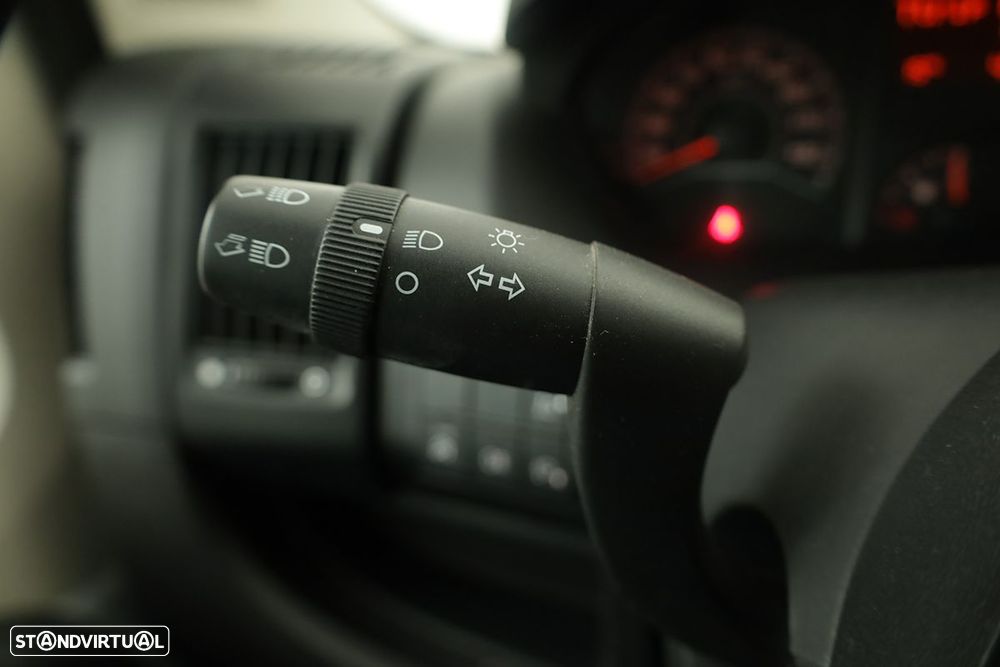 Peugeot boxer 2.2 bluehdi 333 l2h2 - 13