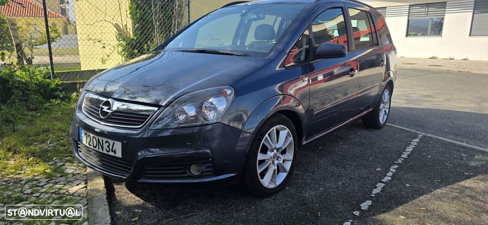 Opel Zafira 1.9 CDTI Cosmo Auto. - 1