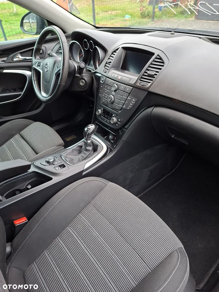 Opel Insignia - 30