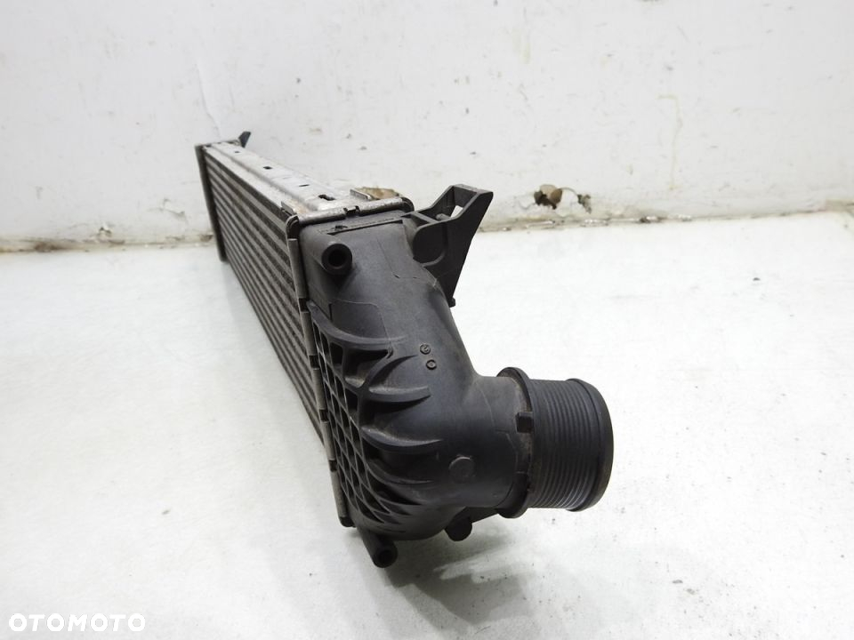 CHŁODNICA INTERCOOLER VOLVO V70 III 1.6 D 30671324 - 3