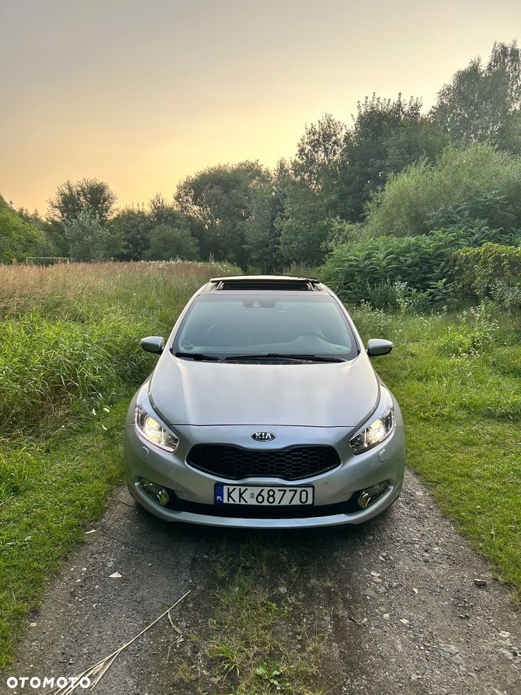 Kia Ceed - 7