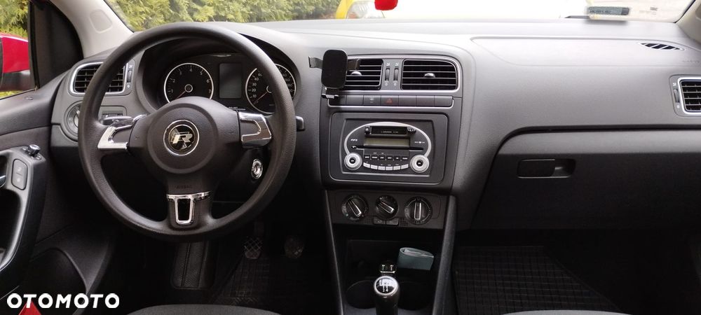 Volkswagen Polo 1.4 16V Comfortline - 21