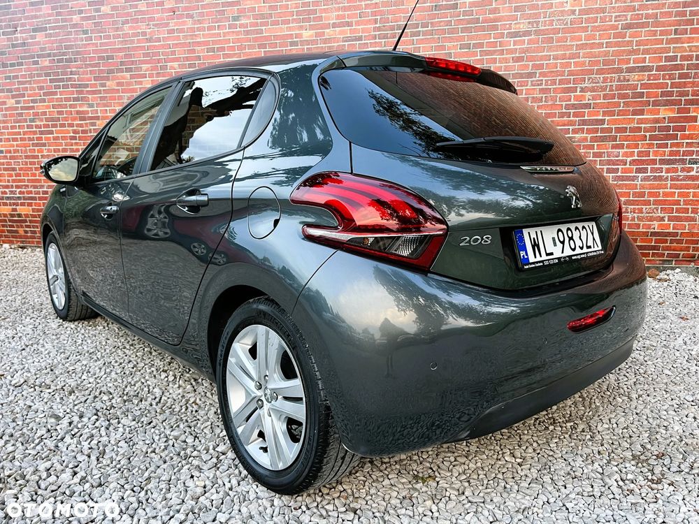 Peugeot 208 - 4
