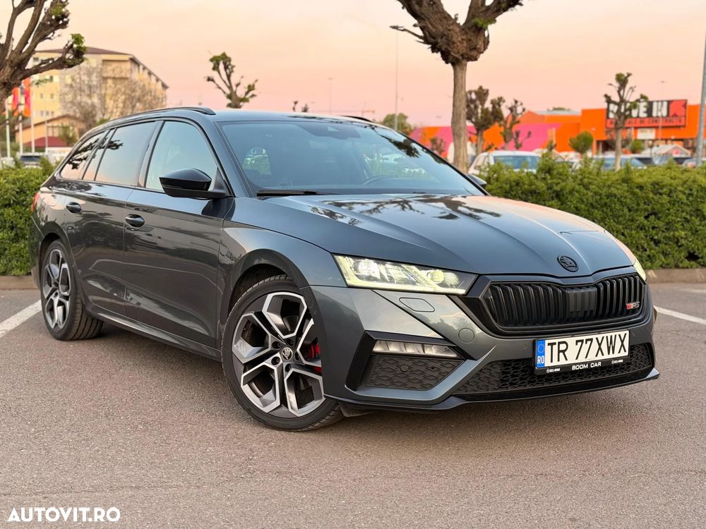 Skoda Octavia 2.0 TDI DSG RS Plus - 2