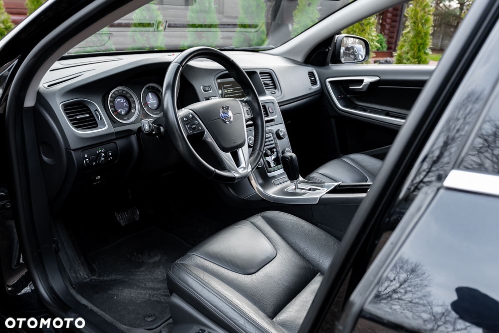 Volvo S60 T6 AWD Geartronic Summum - 15