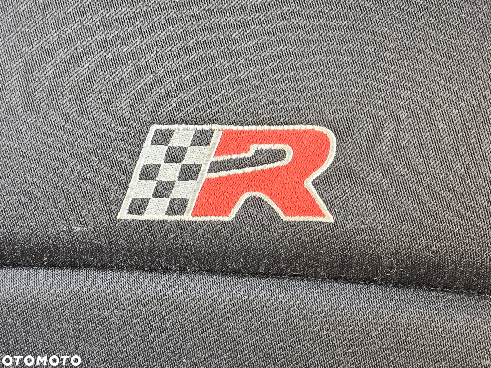 Seat Leon 1.8T Cupra R - 10