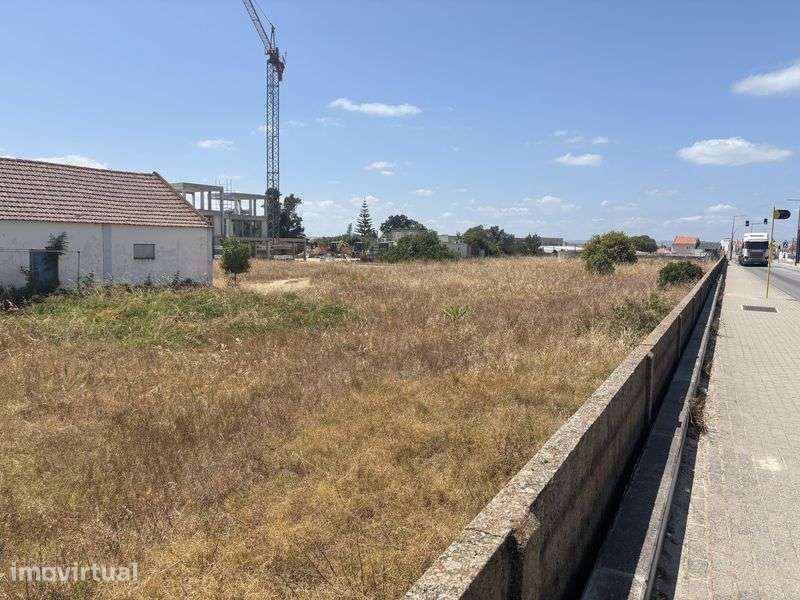 Aluga se terreno em alcochete - Grande imagem: 5/11