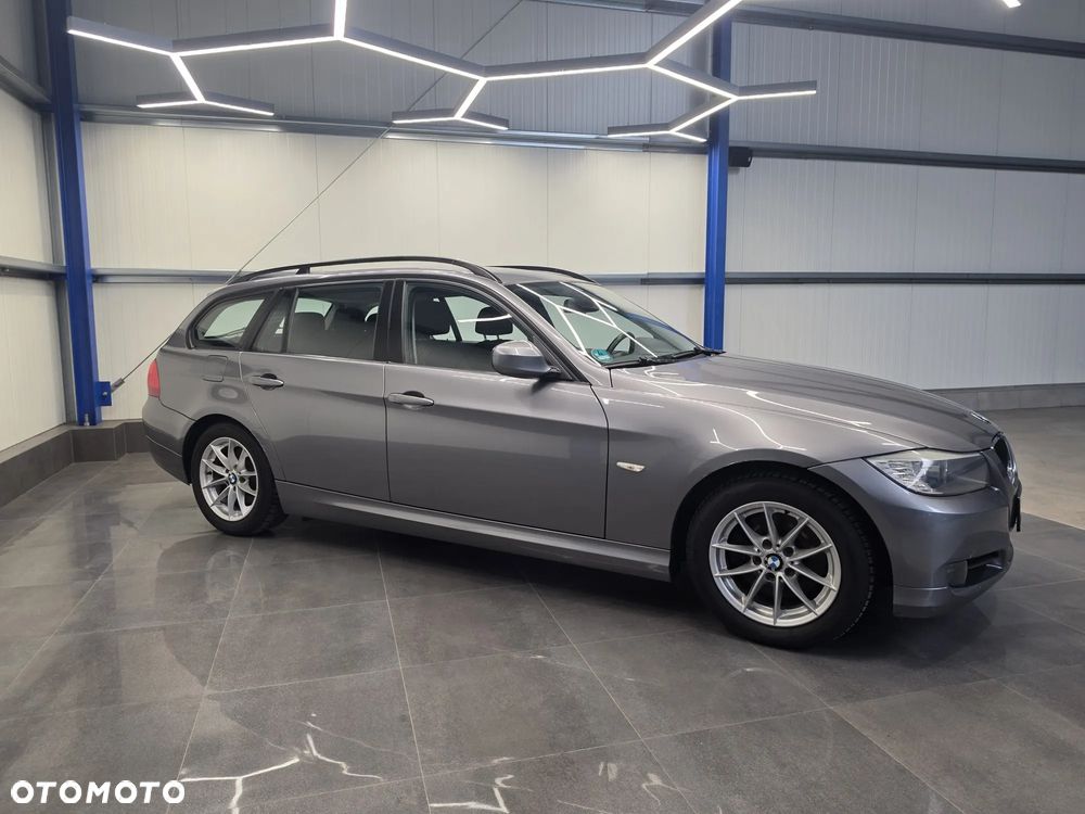 BMW Seria 3 318d DPF - 9