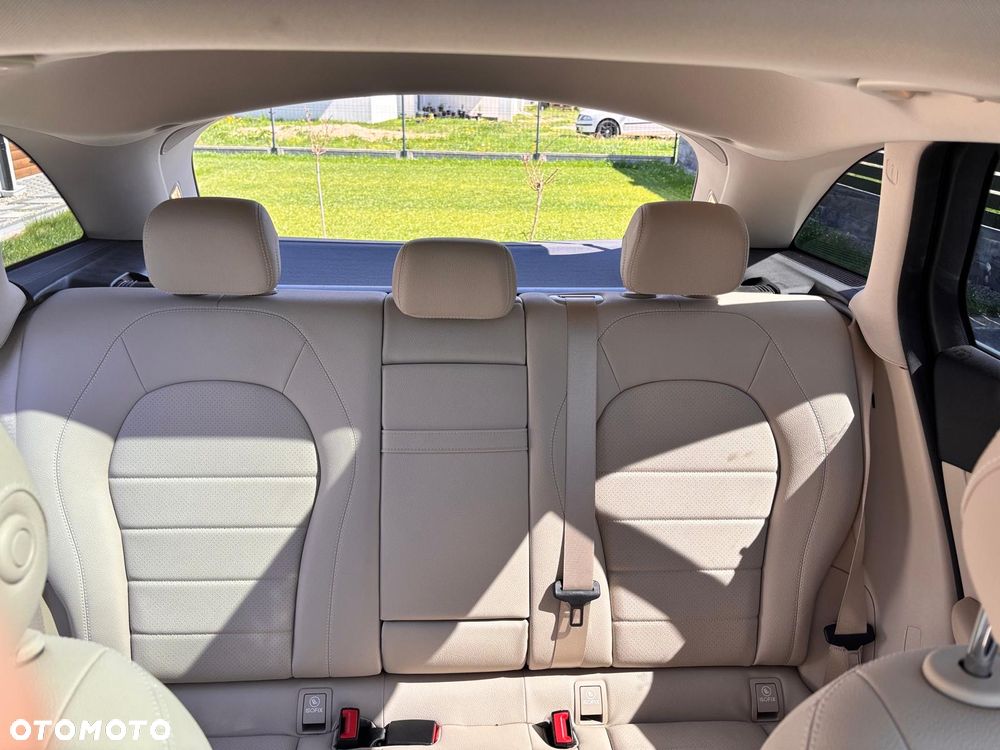 Mercedes-Benz GLC 300 4-Matic - 14