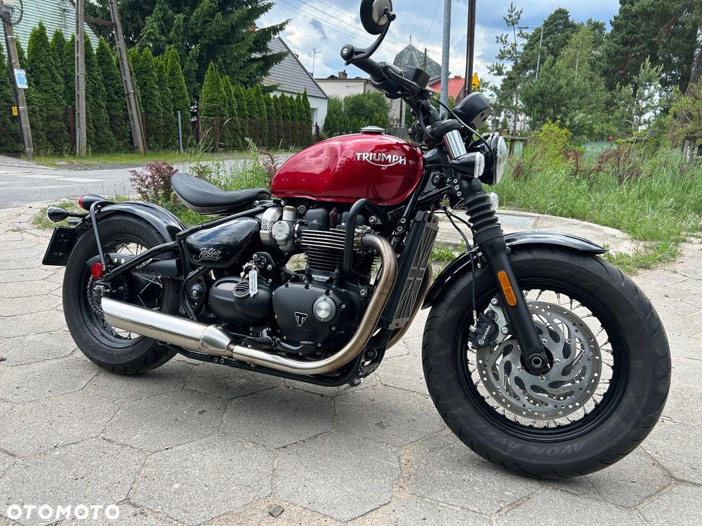 Triumph Bonneville Bobber - 1