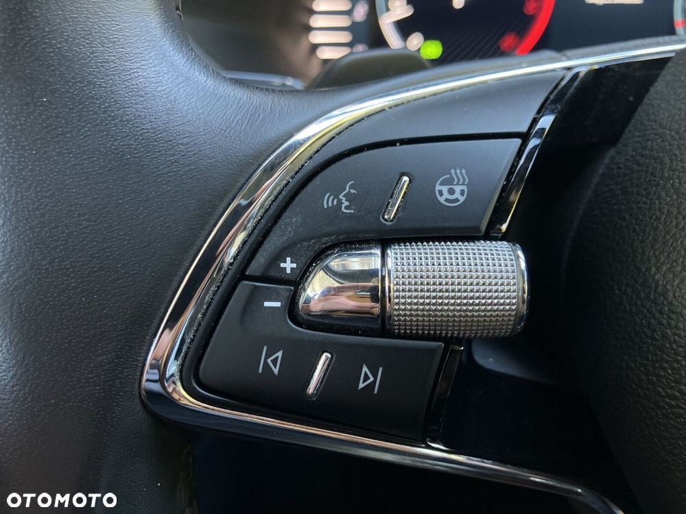 Skoda Superb 2.0 TDI SCR L&K DSG - 18