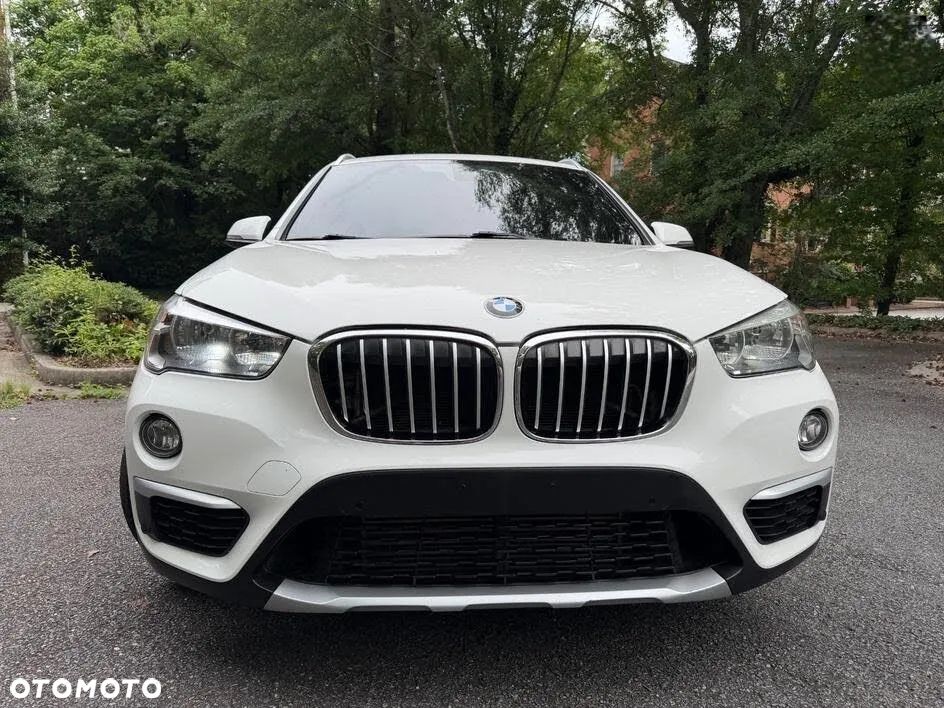 BMW X1 xDrive25i Advantage - 5