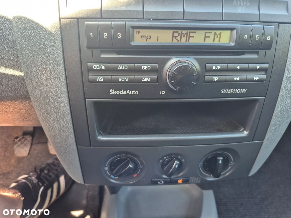 Skoda Fabia 1.2 HTP Cool Edition - 10