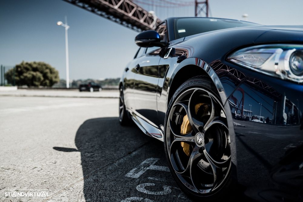 Alfa Romeo Giulia 2.9 Bi-Turbo Quadrifoglio AT8 - 7