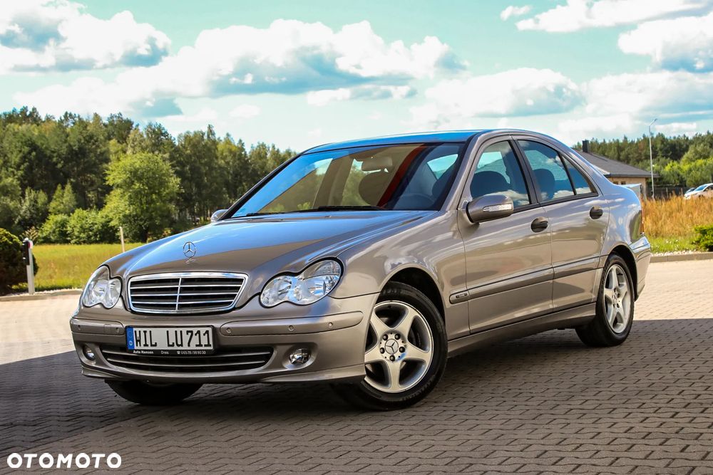 Mercedes-Benz Klasa C 180 Kompressor Automatik Classic - 4