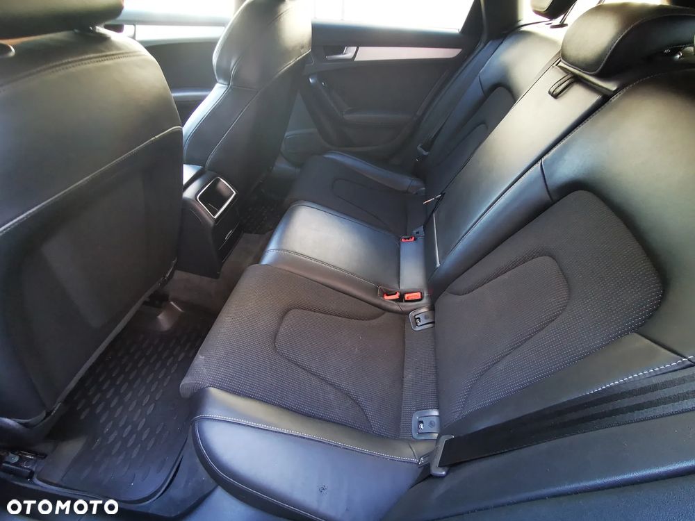 Audi A4 Avant 2.0 TDI DPF clean diesel S line Sportpaket - 12