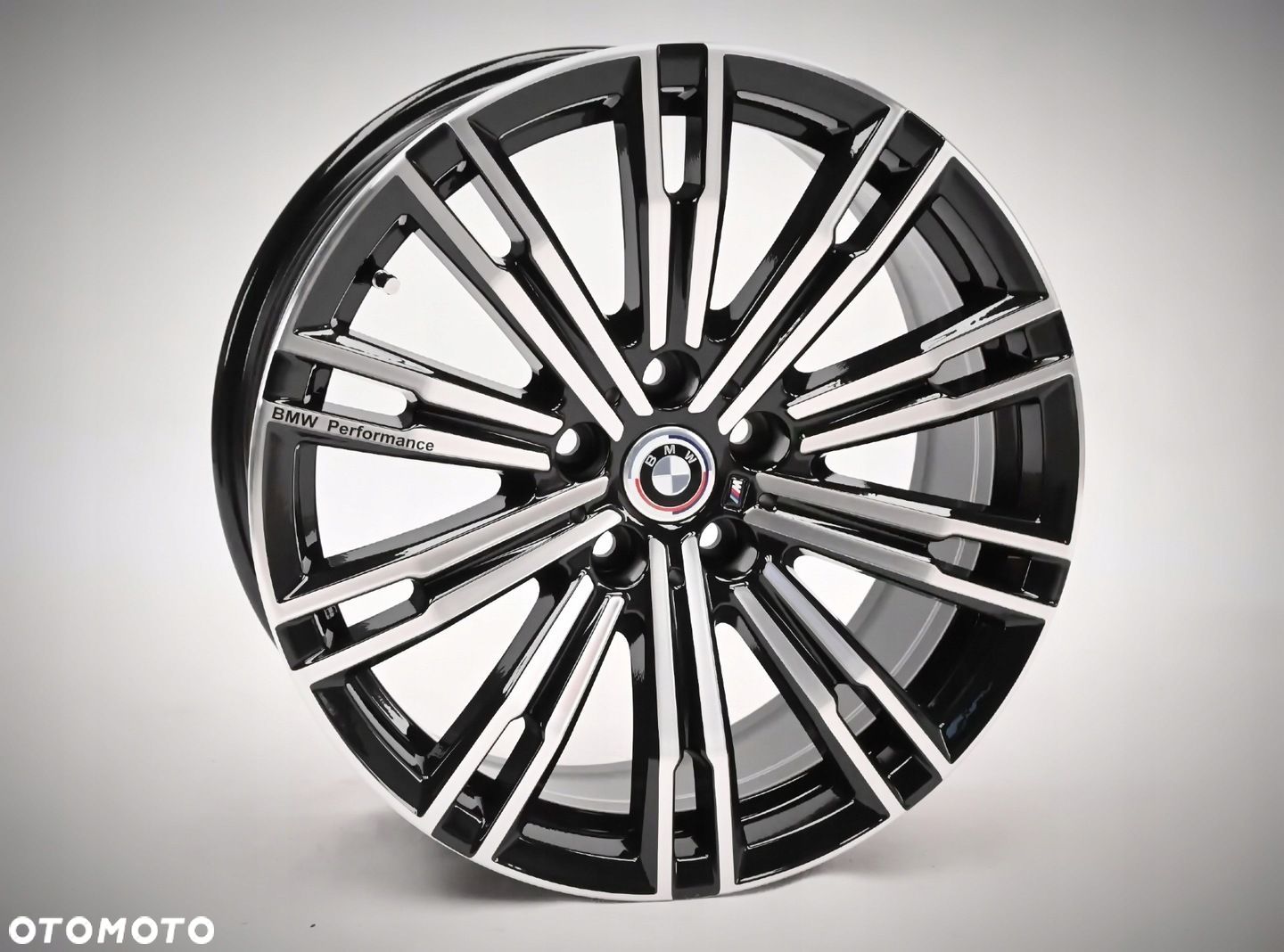 BMW 3 G20 G21 7,5x18 ET25 8,5x18 ET40 8089890 8089891 - 1
