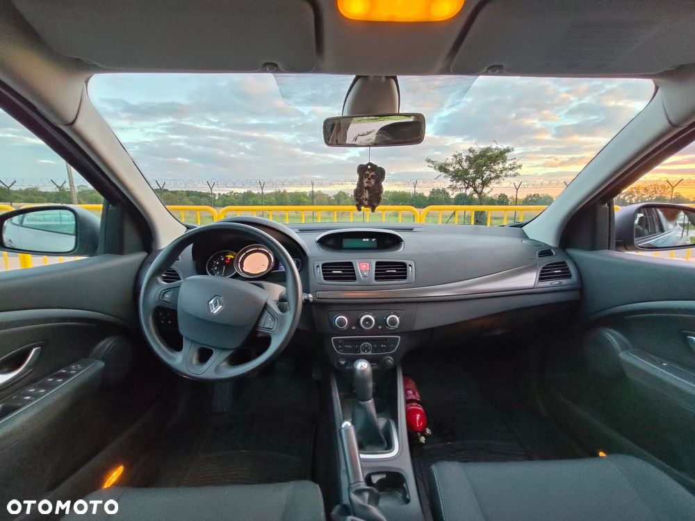 Renault Megane 1.5 dCi Authentique - 16