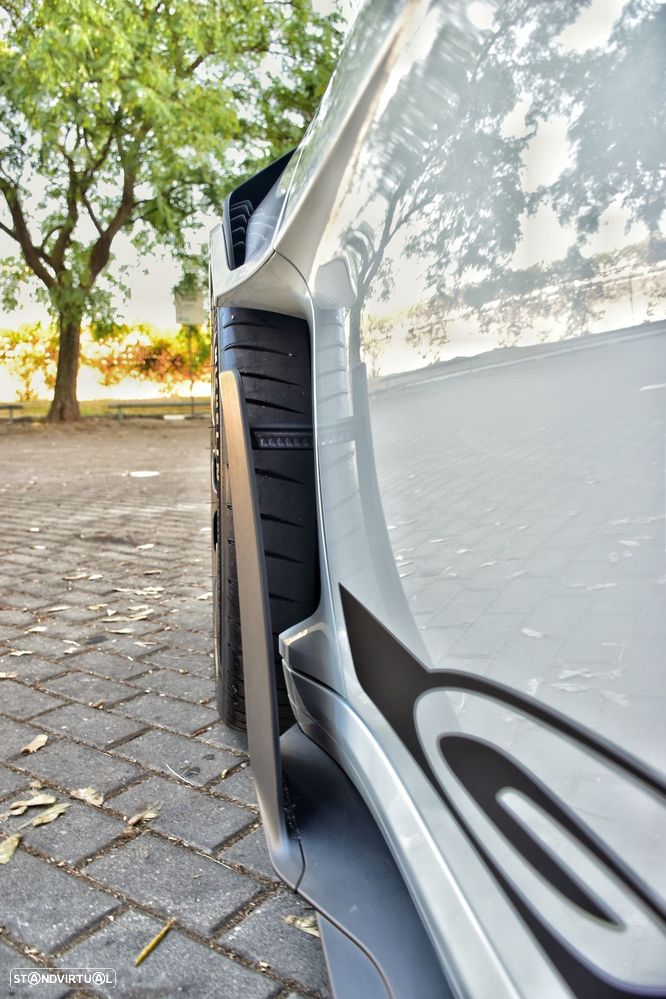 Porsche 911 (992) - 2