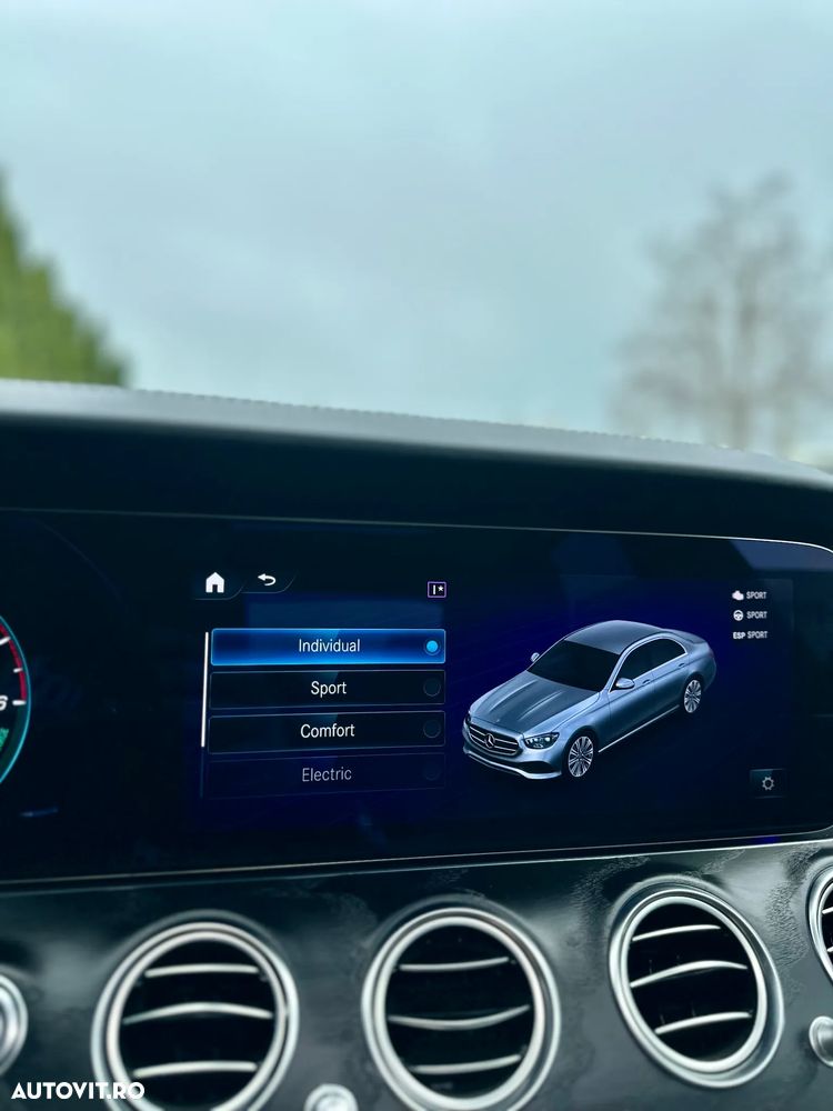 Mercedes-Benz E - 22