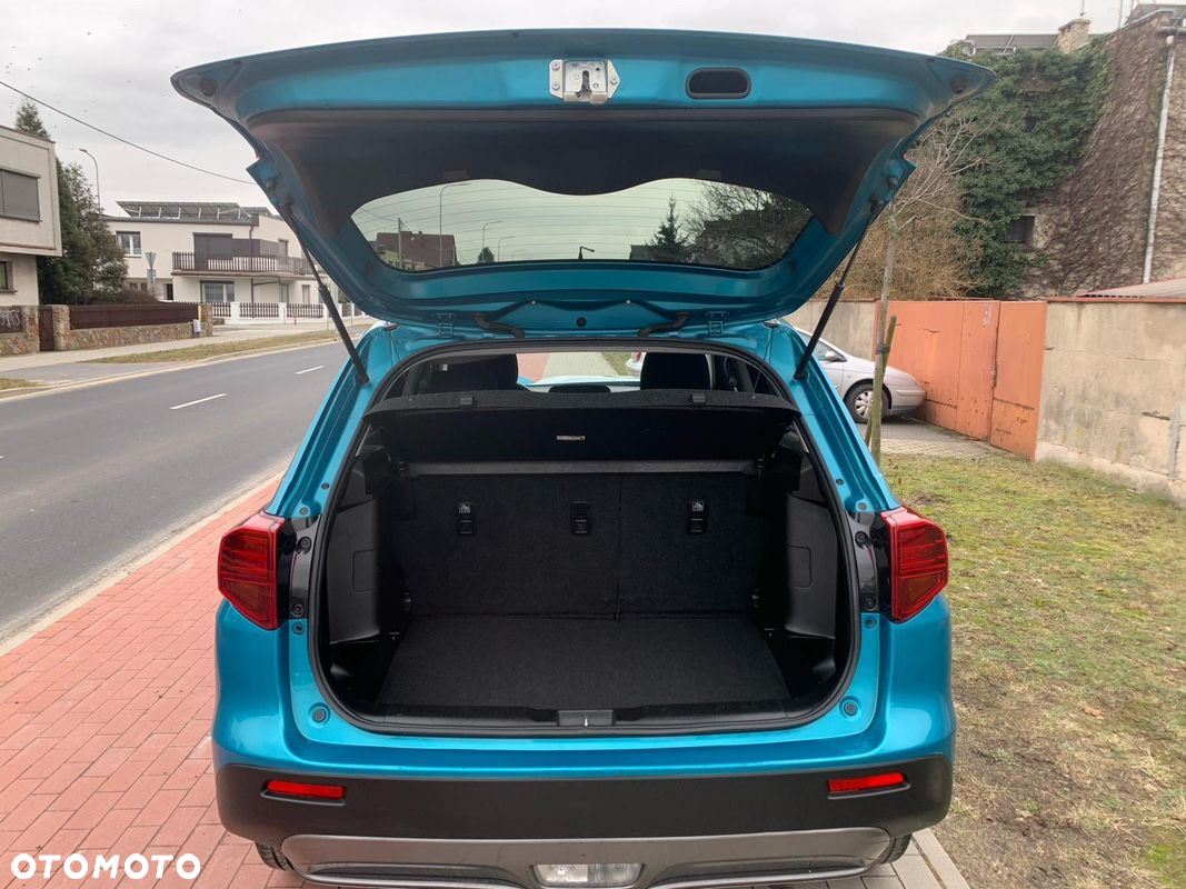 Suzuki Vitara 1.0 Boosterjet Premium 2WD - 27
