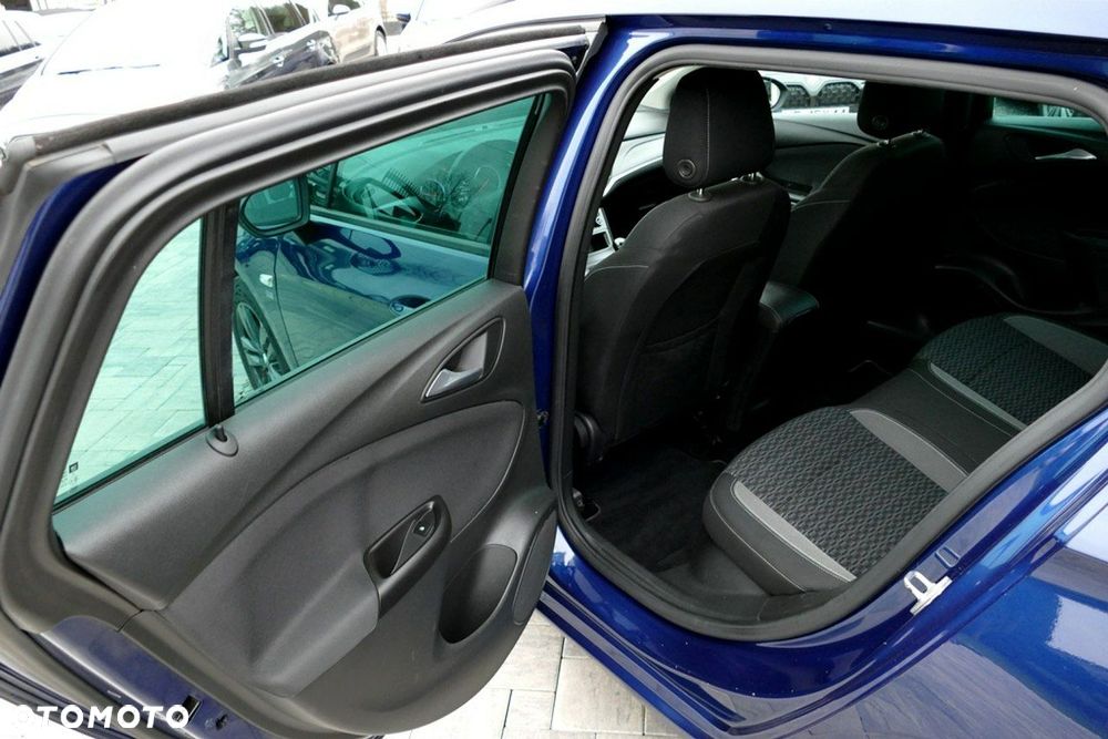 Opel Astra 1.5 D Start/Stop 120 Jahre - 31