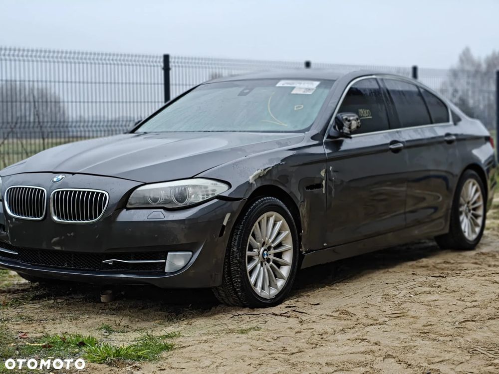 BMW Seria 5 535i Luxury Line - 10