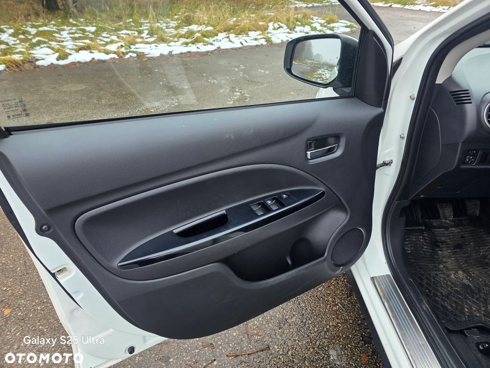 Mitsubishi Space Star - 18