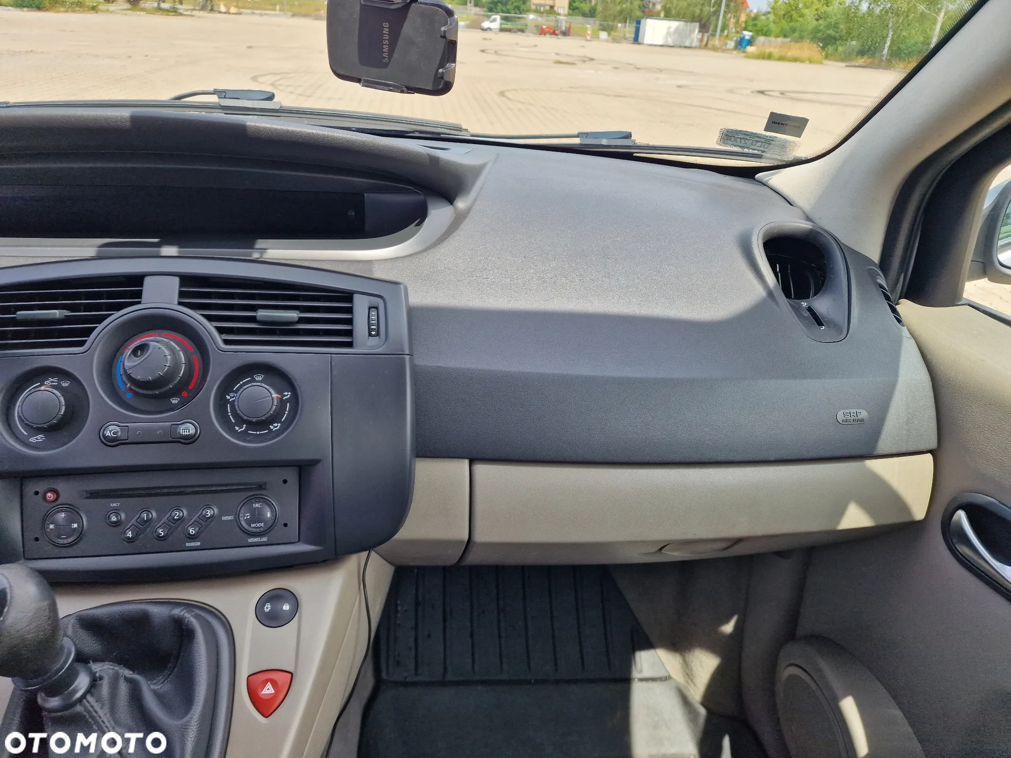 Renault Scenic 1.9 dCi Confort Authentique - 8
