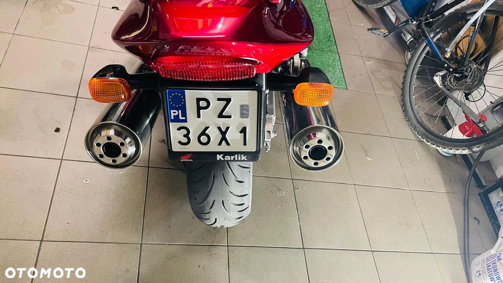 Honda CBR - 11
