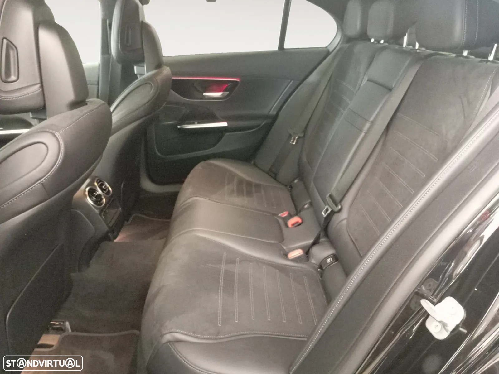 Mercedes-Benz C 300 e AMG Line - 15
