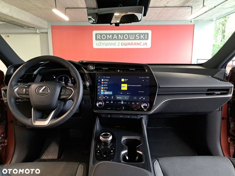 Lexus RZ 300e Prestige - 12