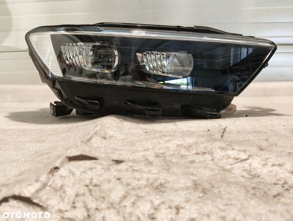 Volkswagen T-Roc FULL LED PRZÓD STRONA PRAWA 14 PINÓW - 1