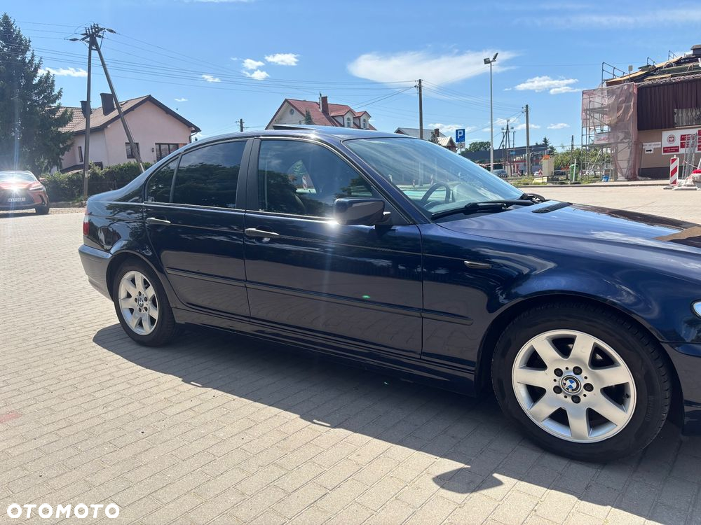 BMW Seria 3 318i - 8