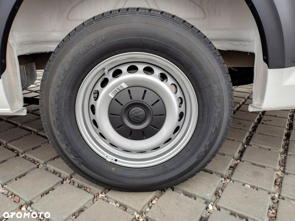 Volkswagen Crafter 35 Furgon z wysokim dachem silnik: 2,0 l EU6 SCR 177 KM, przedni 8-bieg.automatyczna, r.o : 4490 mm - 24
