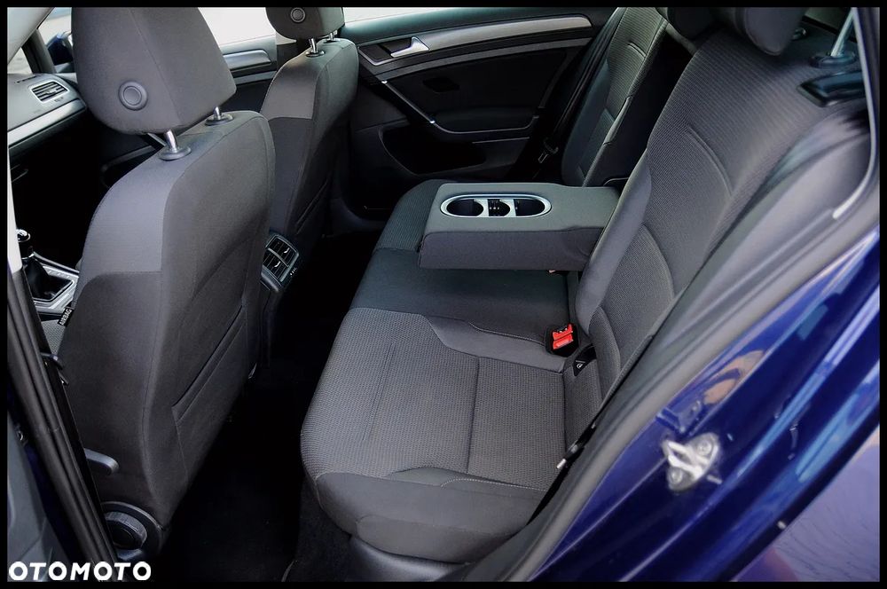 Volkswagen Golf 1.6 TDI SCR Comfortline - 29