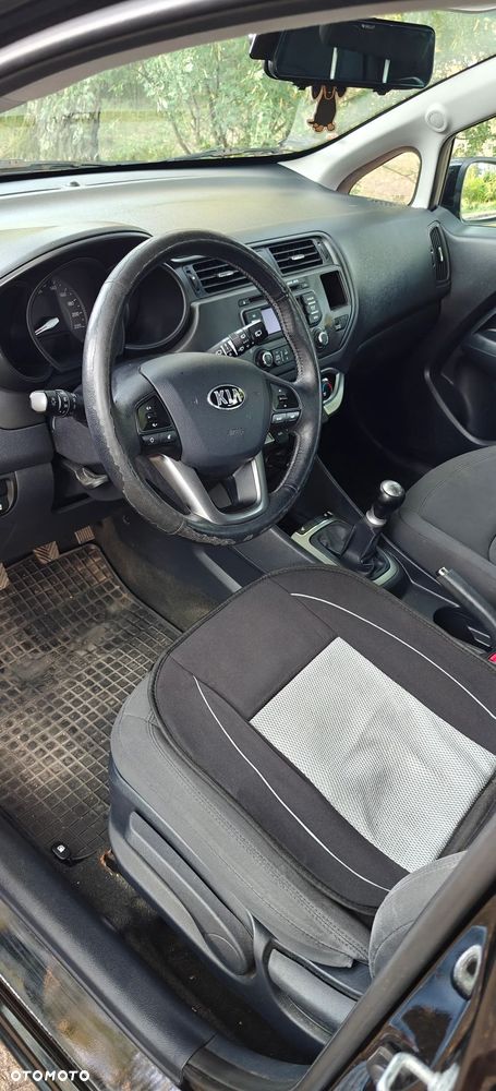 Kia Rio - 17