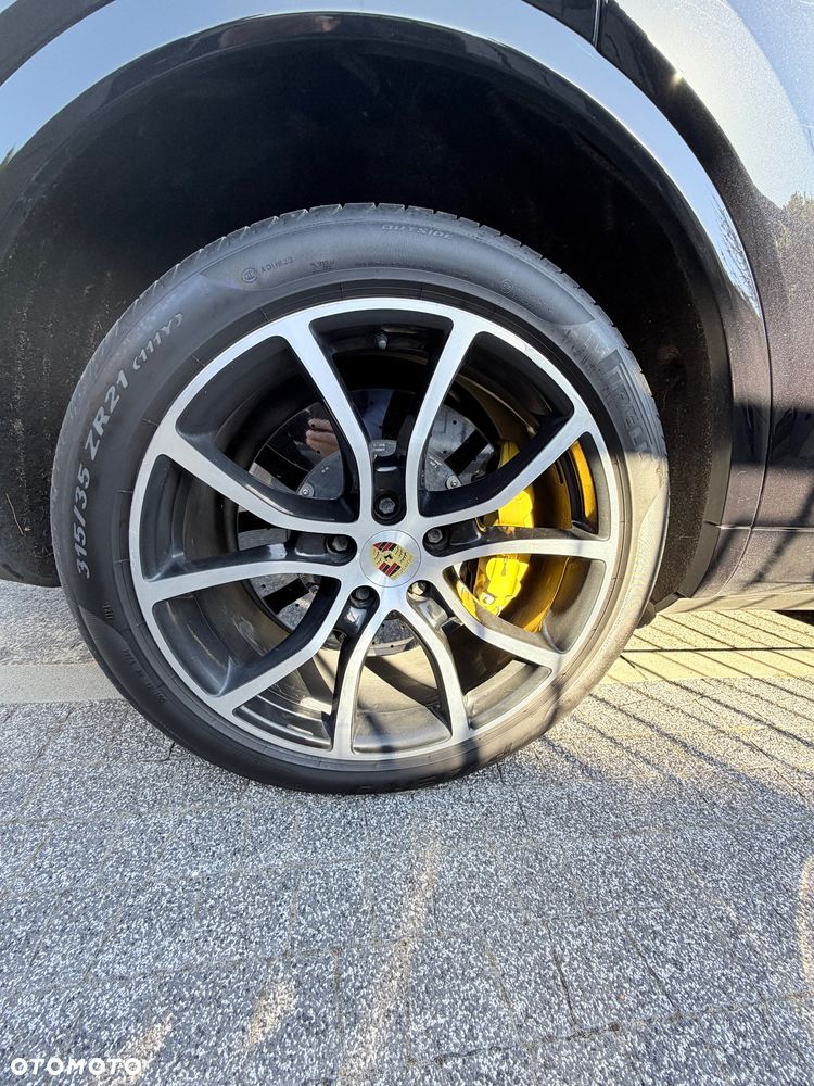 Porsche Cayenne Turbo - 5