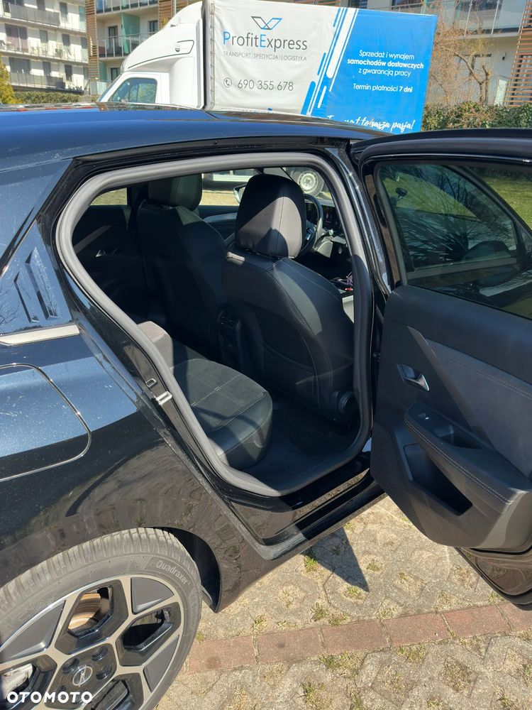 Opel Astra 1.2 T Ultimate S&S - 3