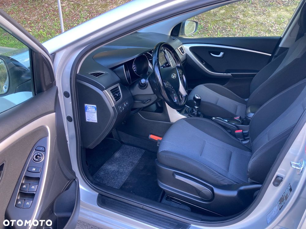 Hyundai i30 1.6 GDI BlueDrive Classic - 8